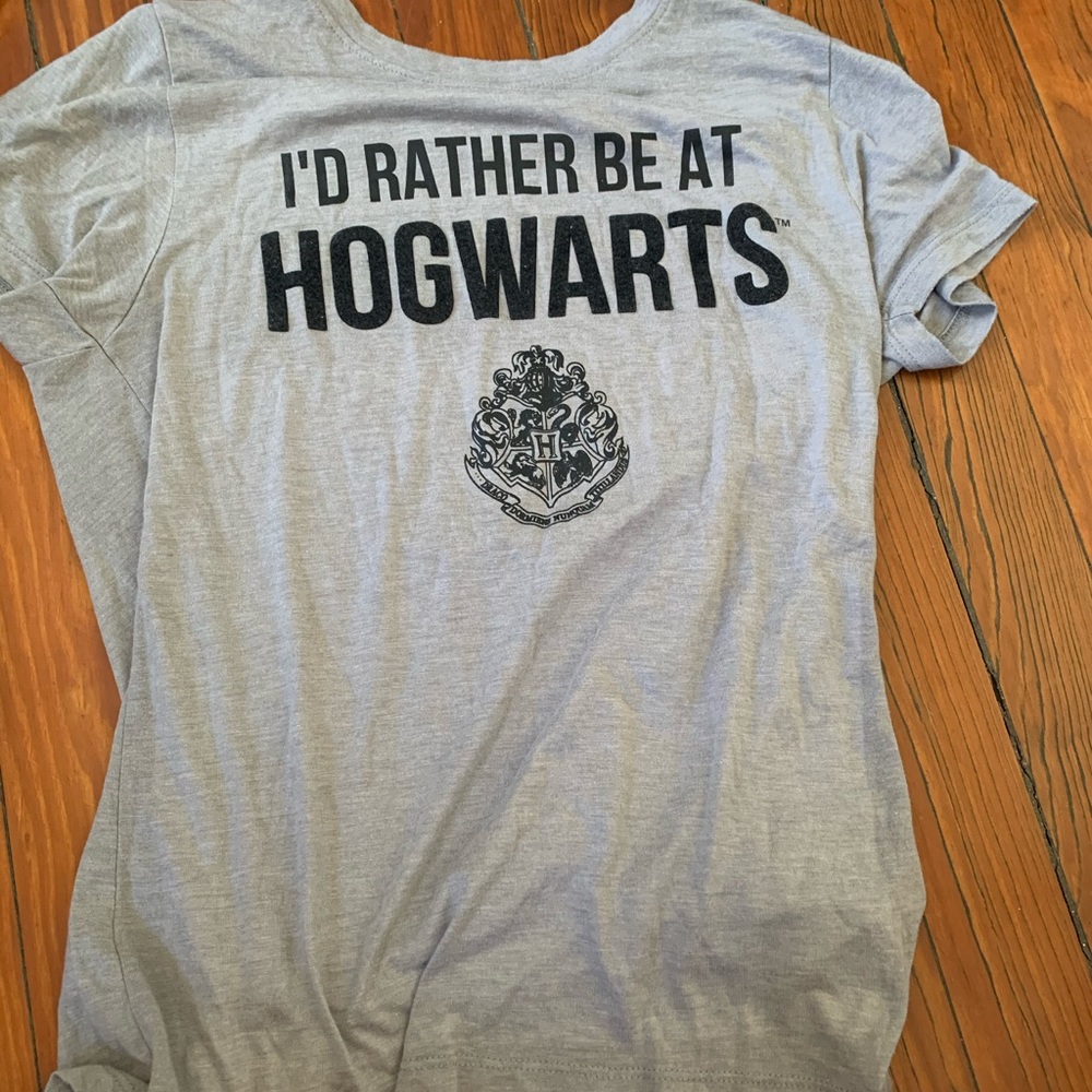 hogwarts t-shirt